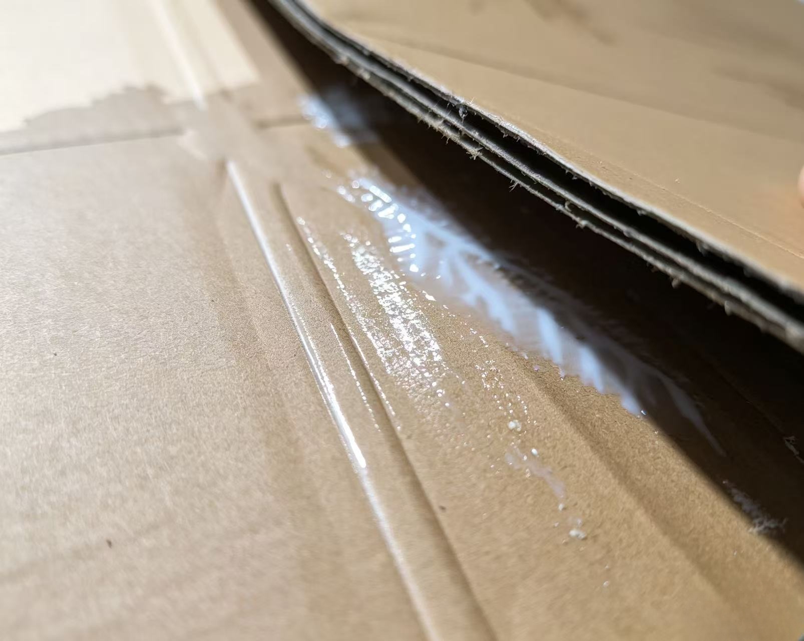 打钉/粘胶